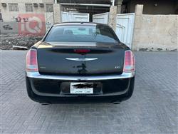 کرایسلەر 300
